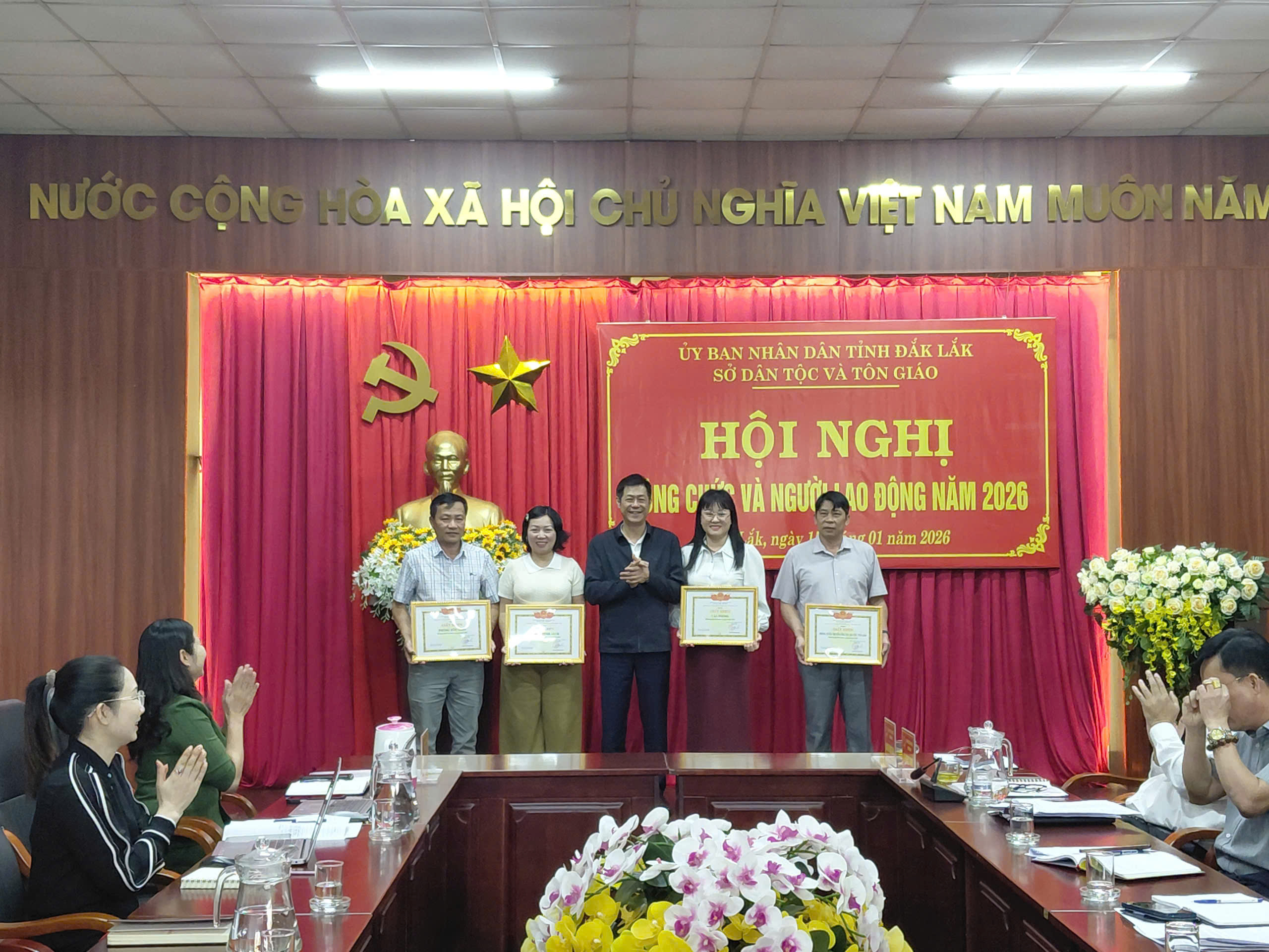 z7444927869489_c0d2f1633cb1b382e4e37813c7638e70 (H2).jpg